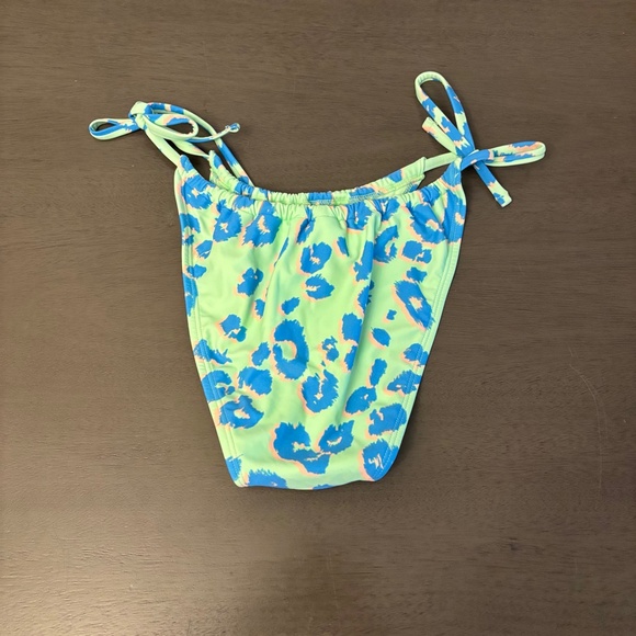 Xhilaration Neon Teal Leopard String Bikini Bottoms Size Large - Picture 2 of 4